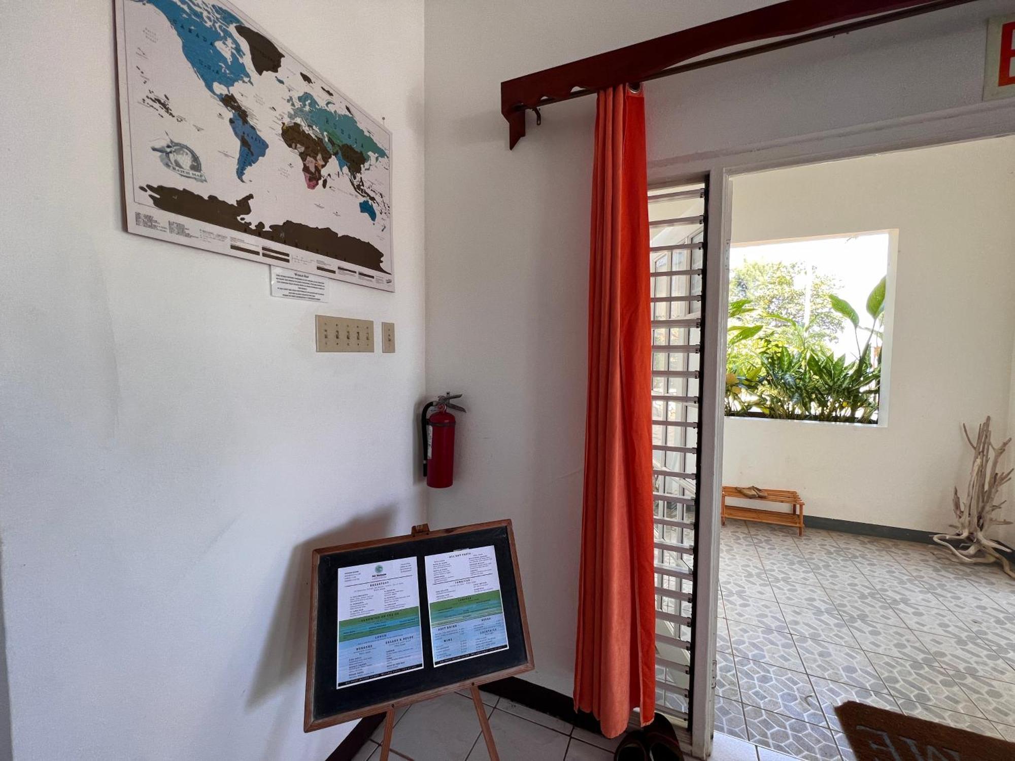 All Nations Guest House Порт Антонио Стая снимка