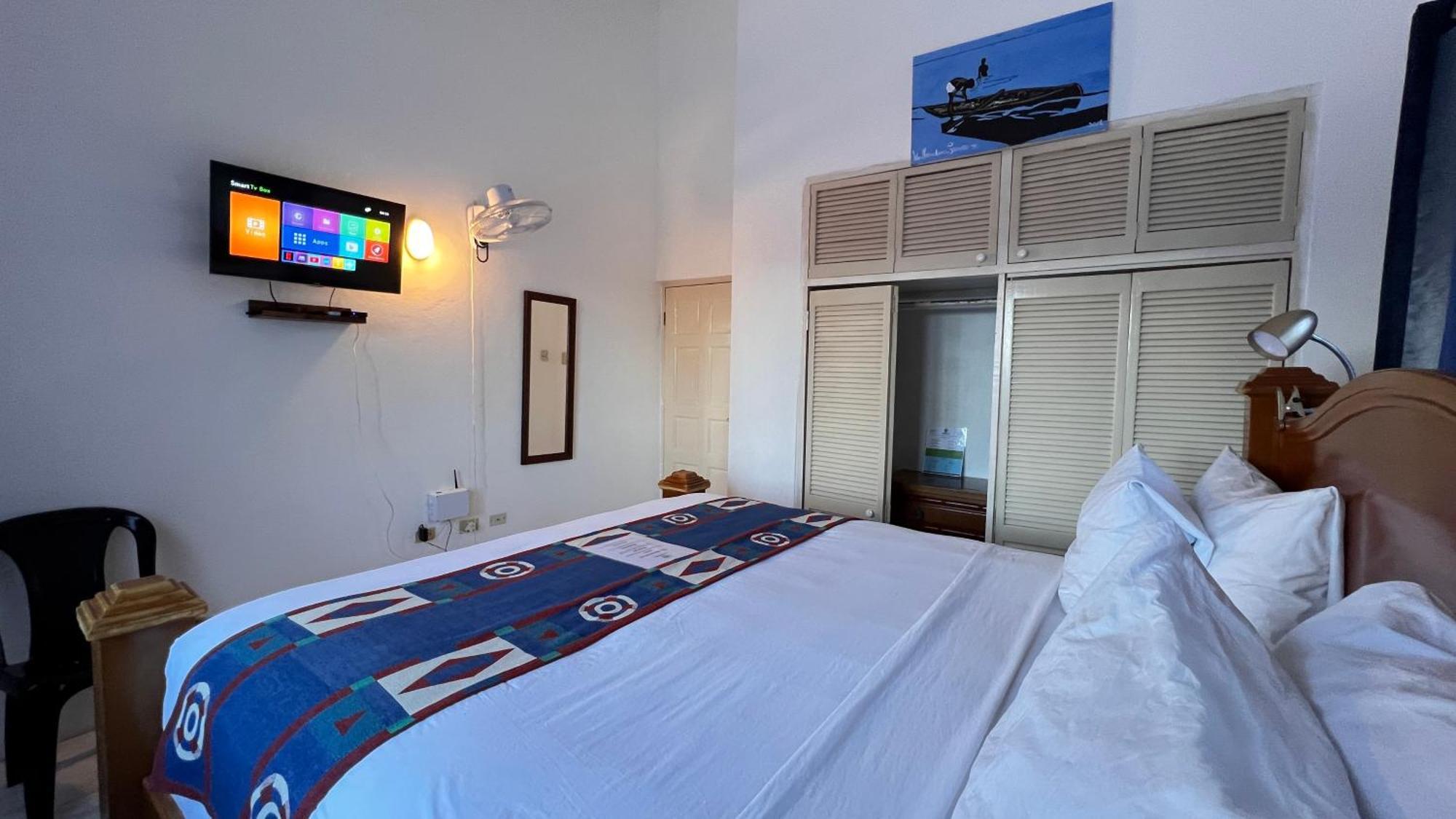 All Nations Guest House Порт Антонио Екстериор снимка