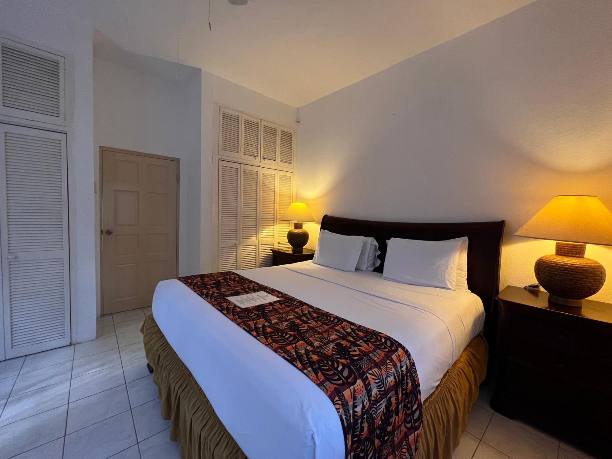 All Nations Guest House Порт Антонио Екстериор снимка